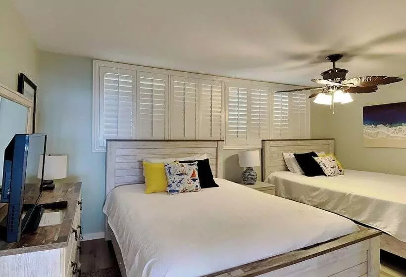 Caribbean Resort #1102