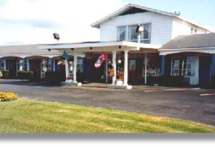 Four Seasons Motel Malone