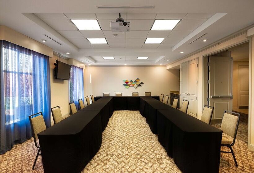 Homewood Suites By Hilton Joplin