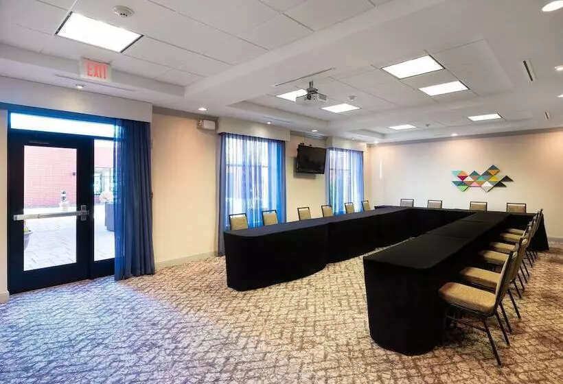 Homewood Suites By Hilton Joplin