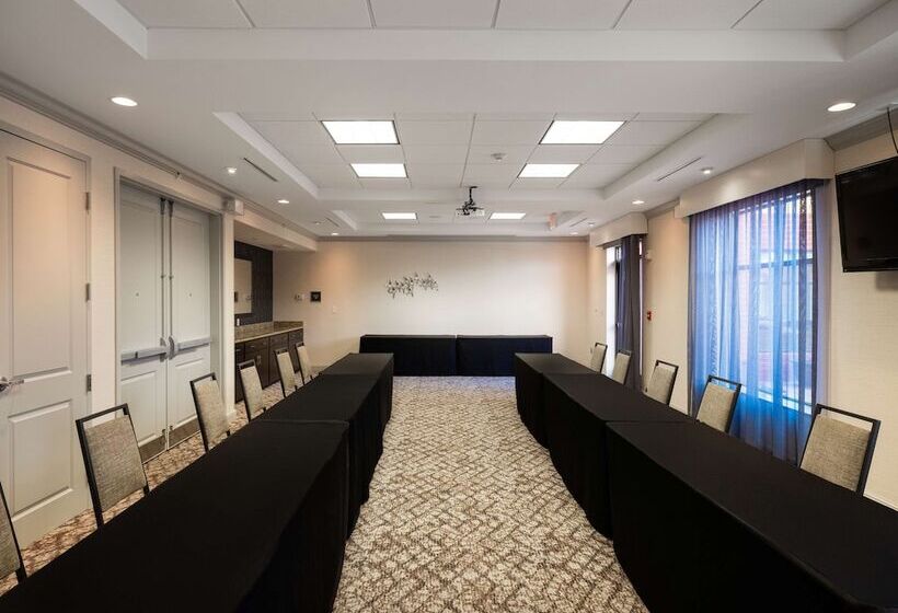 Homewood Suites By Hilton Joplin