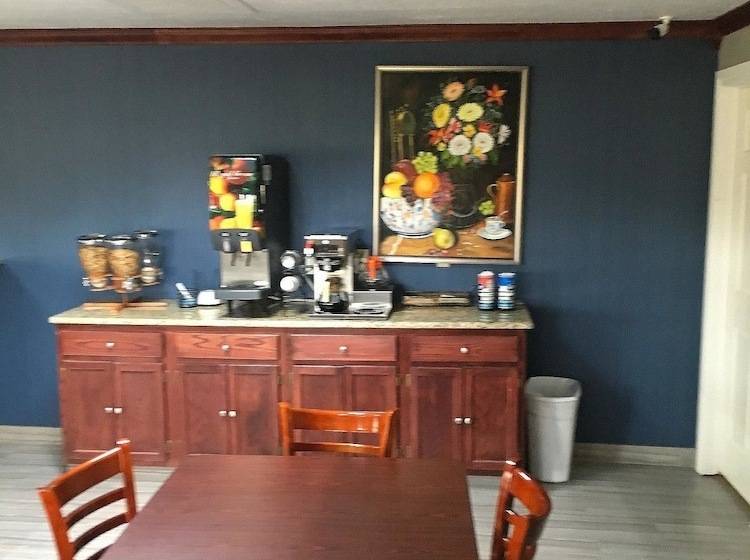 Отель Americas Best Value Inn Pauls Valley