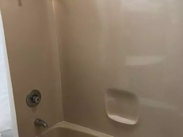 호텔 Budget Inn Marinette