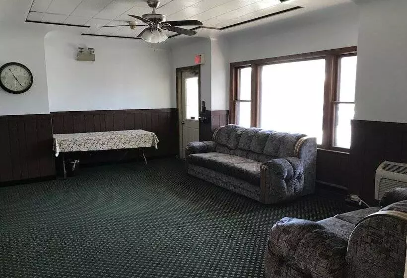 호텔 Budget Inn Marinette