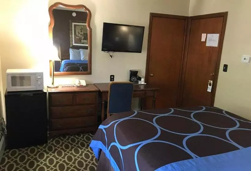 호텔 Budget Inn Marinette