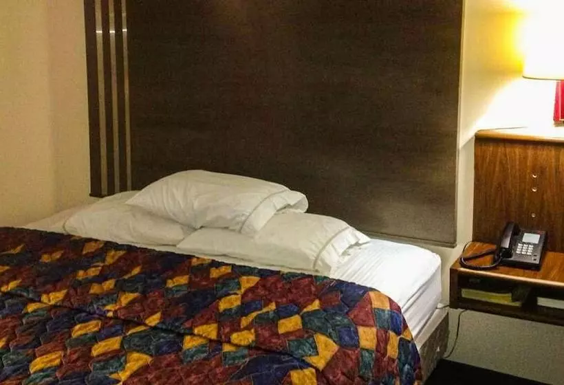 هتل Classic Inn Early