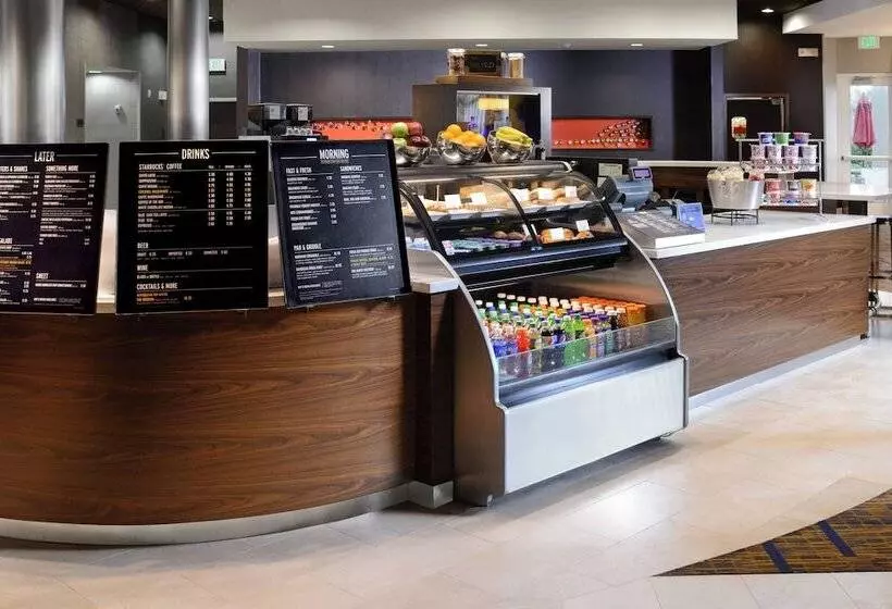 ホテル Courtyard By Marriott Galveston Island