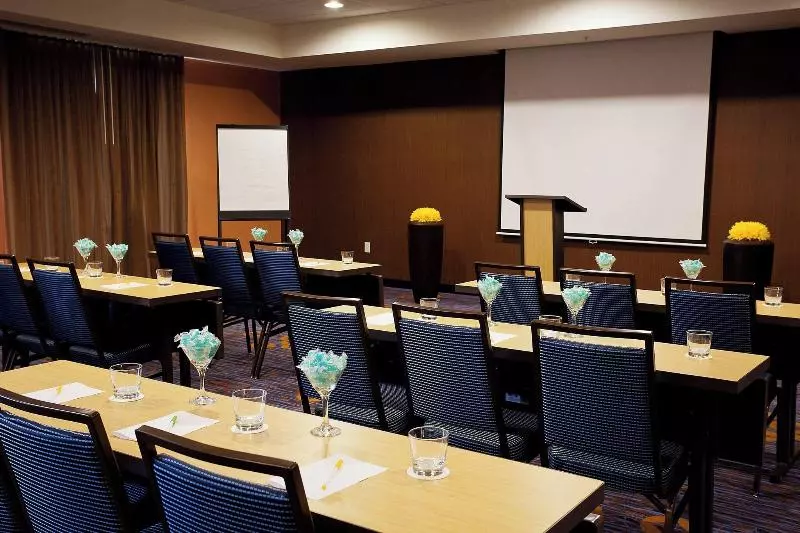 ホテル Courtyard By Marriott Galveston Island