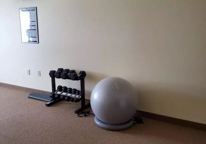 The Edgewood Hotel And Suites