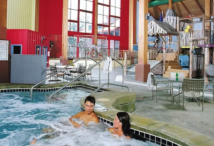 Hotelli Grand Country Waterpark Resort