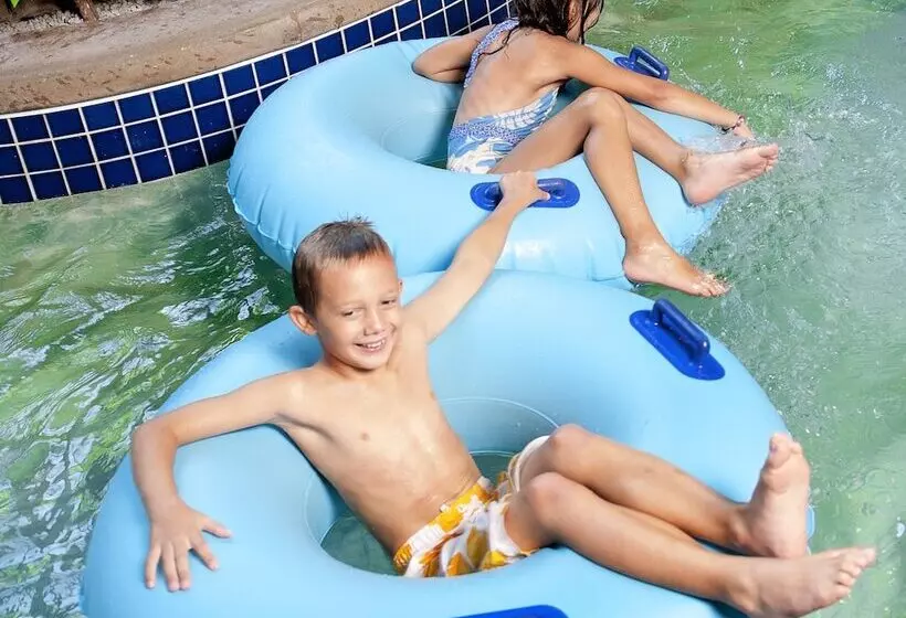 Hotelli Grand Country Waterpark Resort