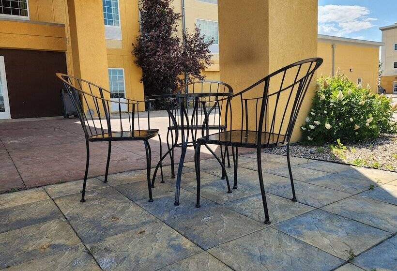 فندق Highland Suites Extended Stay