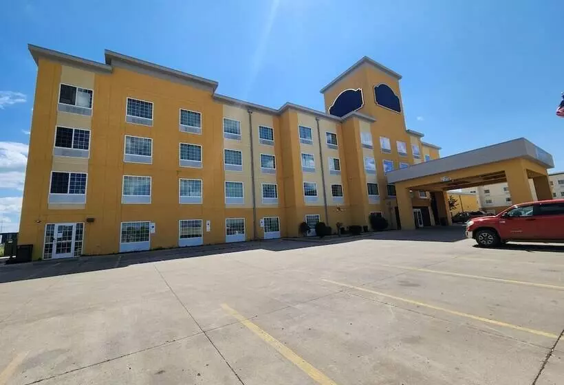 호텔 Highland Suites Extended Stay