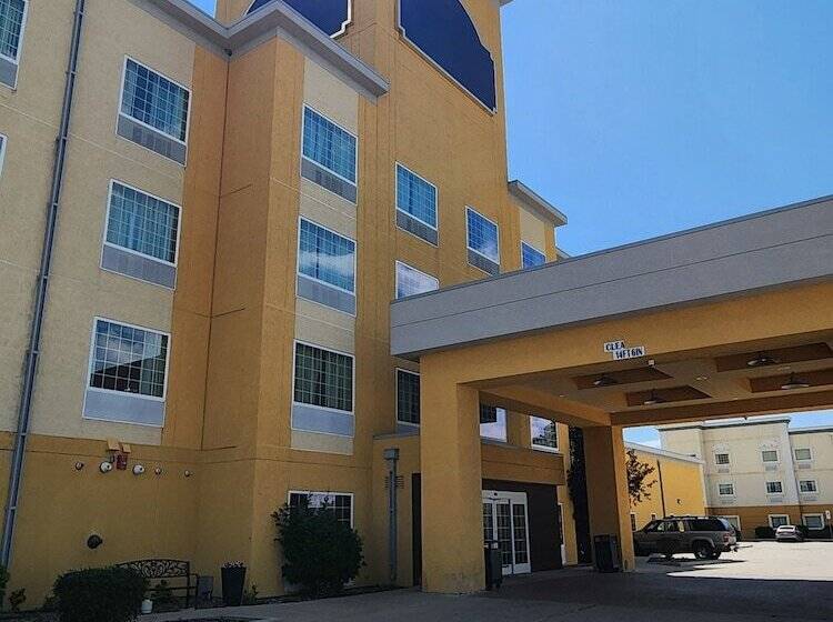 فندق Highland Suites Extended Stay