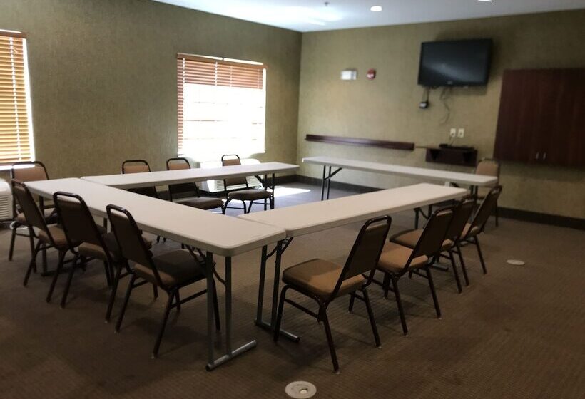 فندق Highland Suites Extended Stay