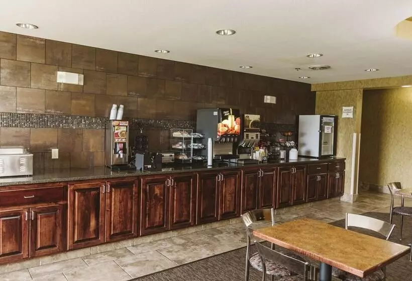 호텔 Highland Suites Extended Stay