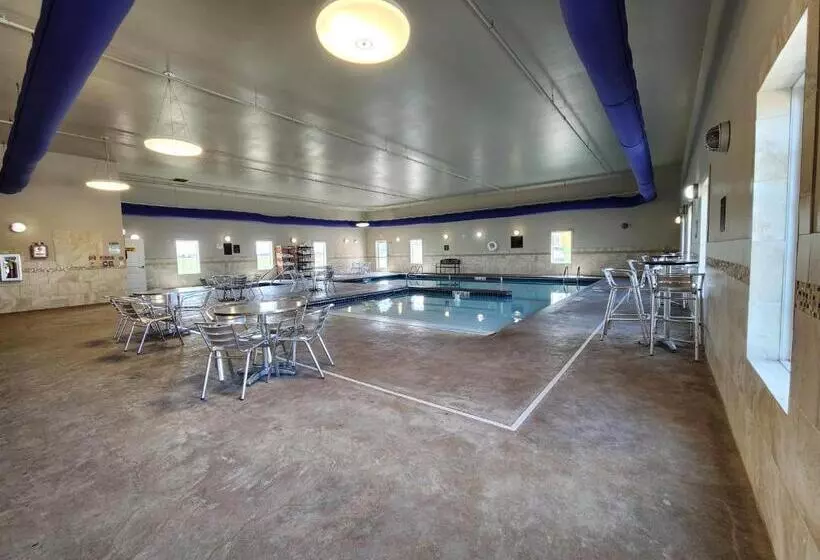 호텔 Highland Suites Extended Stay