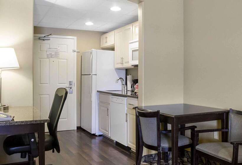 فندق Mainstay Suites Bismarck