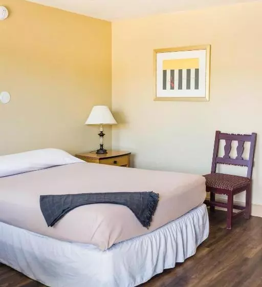 Szálloda Merit Inn And Suites