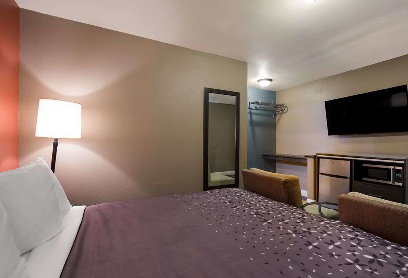 فندق Rodeway Inn Near Coachella