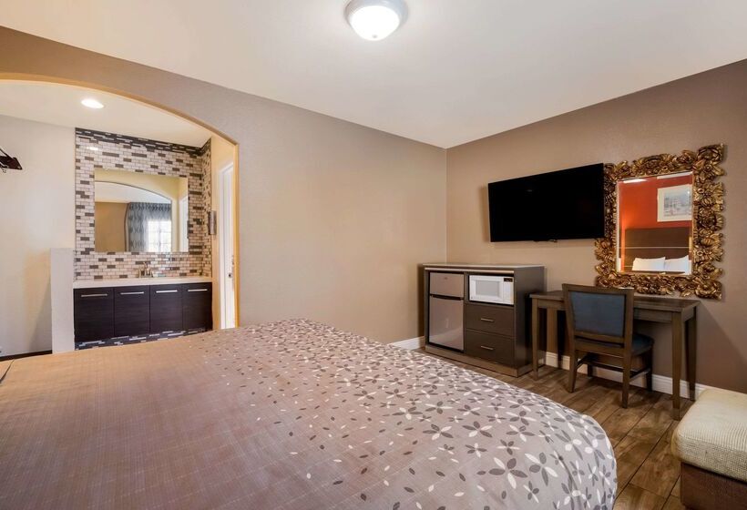 فندق Rodeway Inn Near Coachella