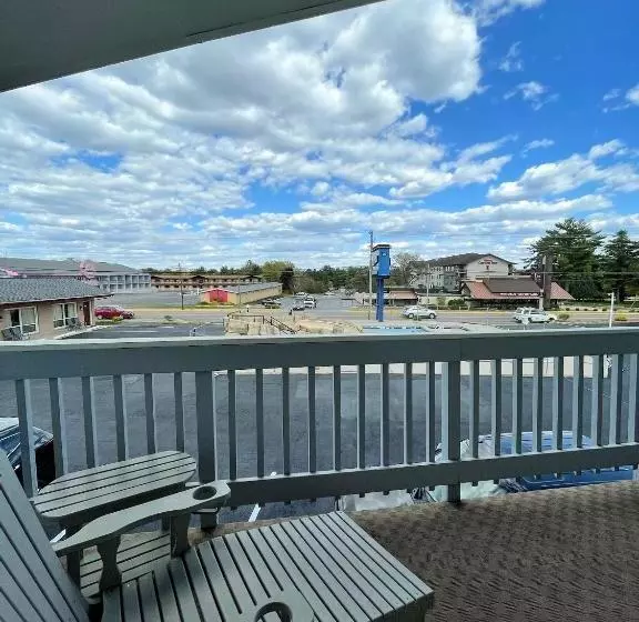 בית מלון כפרי The Delton