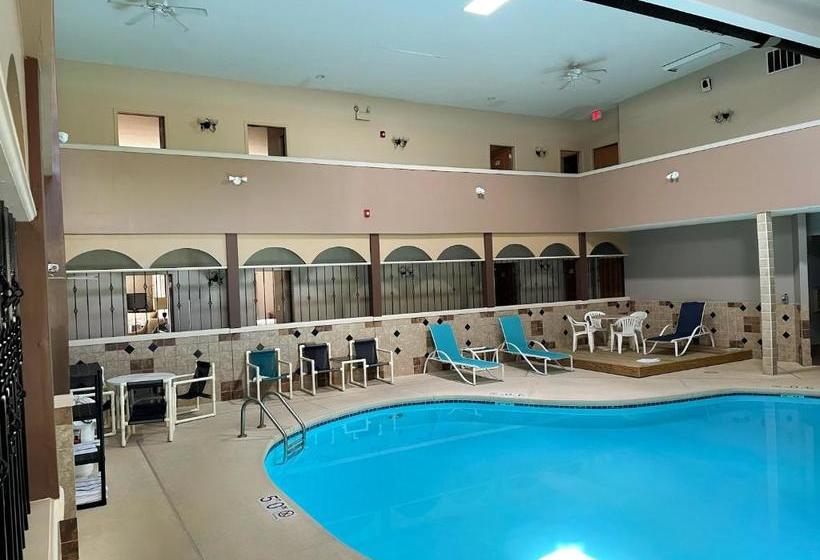 בית מלון כפרי The Delton