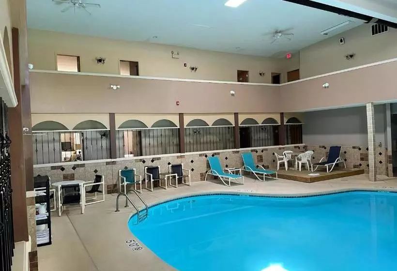 בית מלון כפרי The Delton