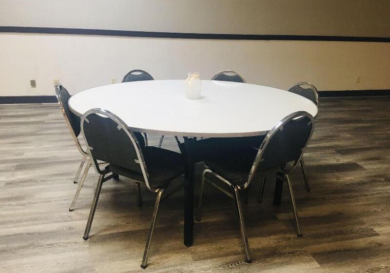 The Grand Hotel Spindletop