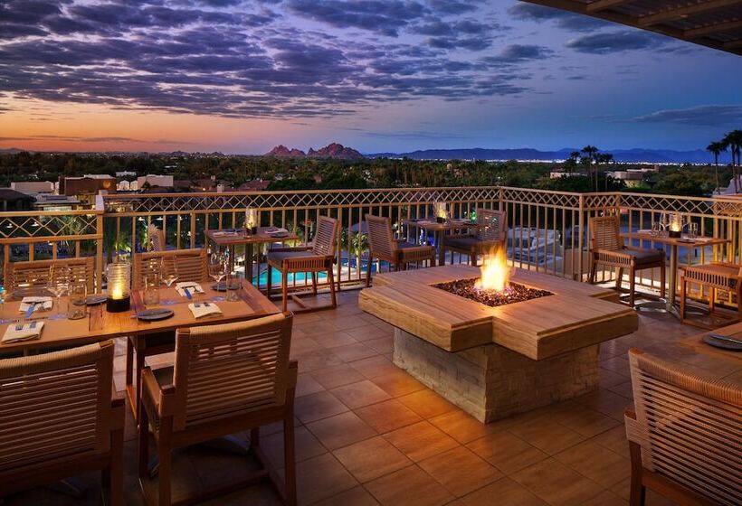 Отель The Canyon Suites At The Phoenician, A Luxury Collection Resort, Scottsdale