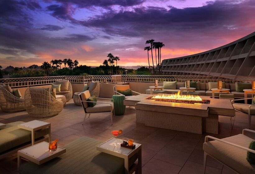 Отель The Canyon Suites At The Phoenician, A Luxury Collection Resort, Scottsdale