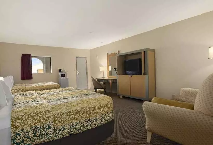 酒店 Travelodge By Wyndham Clovis