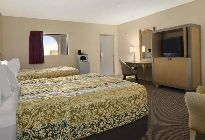 酒店 Travelodge By Wyndham Clovis