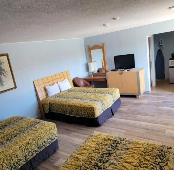 فندق Travelodge By Wyndham Clovis