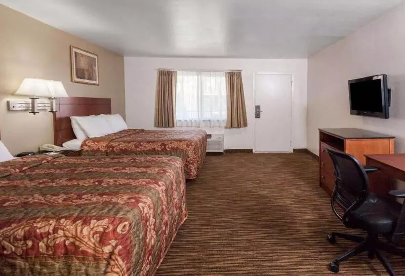 酒店 Travelodge By Wyndham Hemet Ca