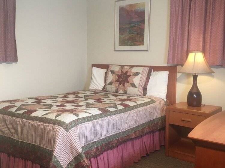 מוטל Acorn Motor Inn