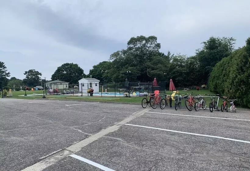 Phil & Anns Sunset Motel