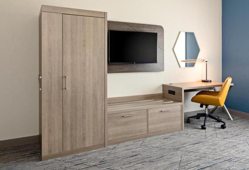 فندق Holiday Inn Express & Suites Palm Desert   Millennium, An Ihg