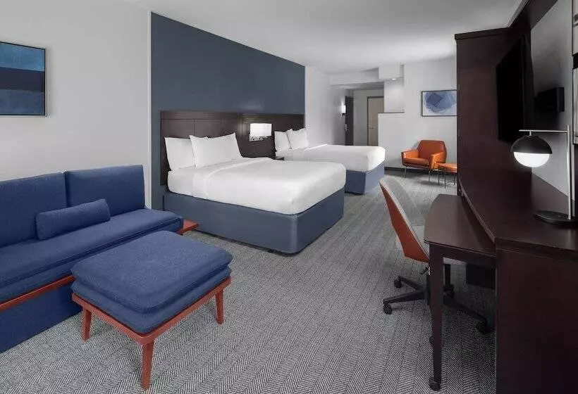 Courtyard Cleveland University Circle