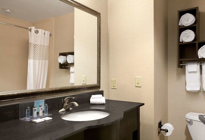 Hampton Inn & Suites Mansfield