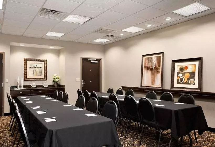 Hampton Inn & Suites Mansfield