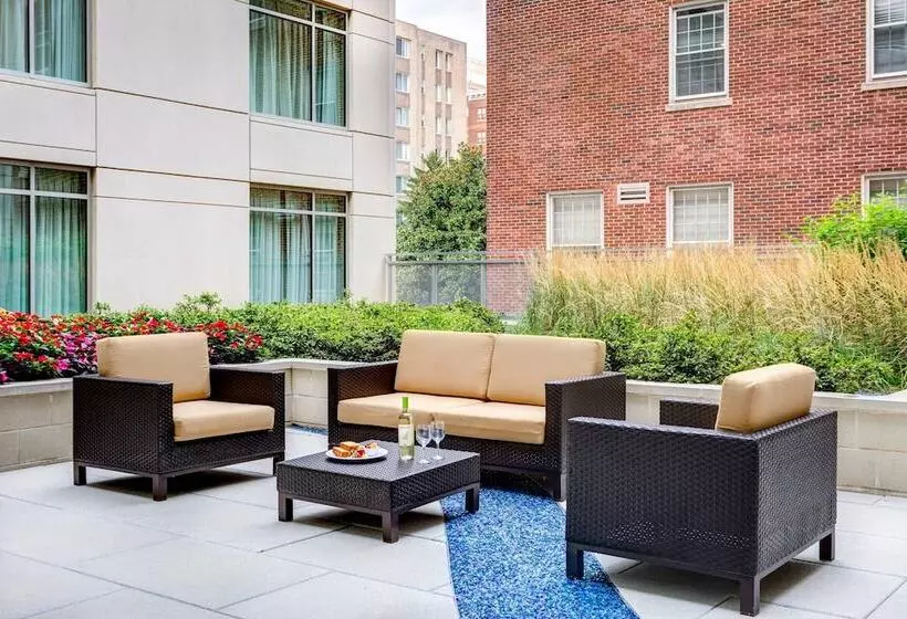ホテル Courtyard By Marriott Washington, D.c./foggy Bottom