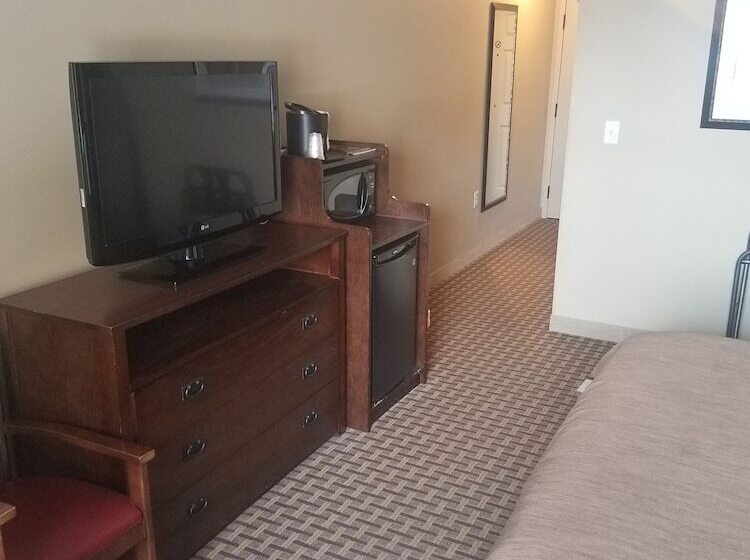 Отель Grandstay Inn & Suites Of Luverne