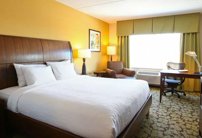 Отель Hilton Garden Inn Olathe