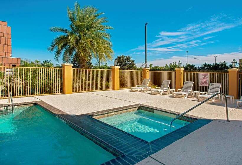 فندق La Quinta Inn & Suites By Wyndham Port Arthur