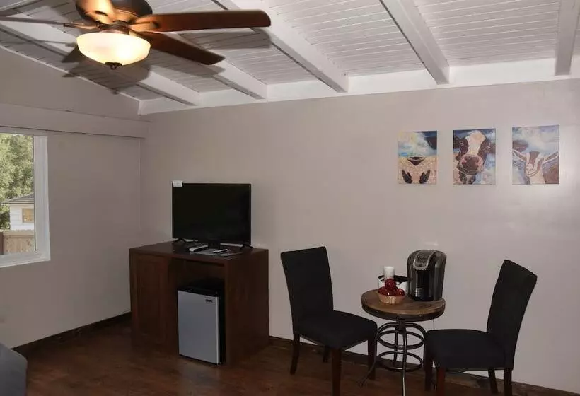 乡村酒店  Apple Tree Inn