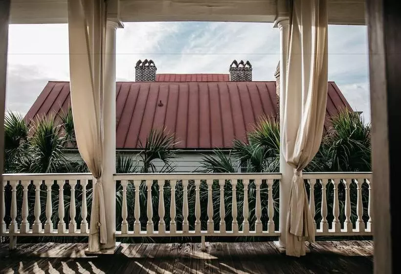 فندق Zero George