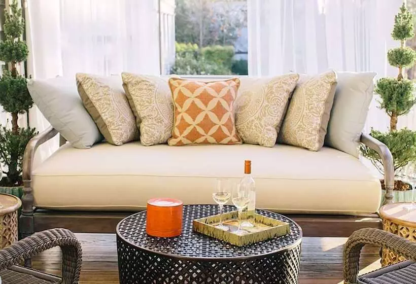 فندق Zero George