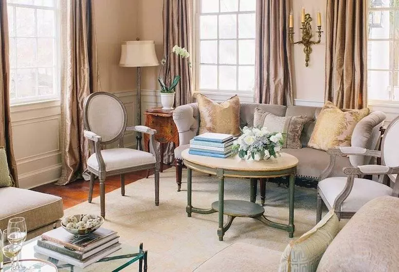 فندق Zero George