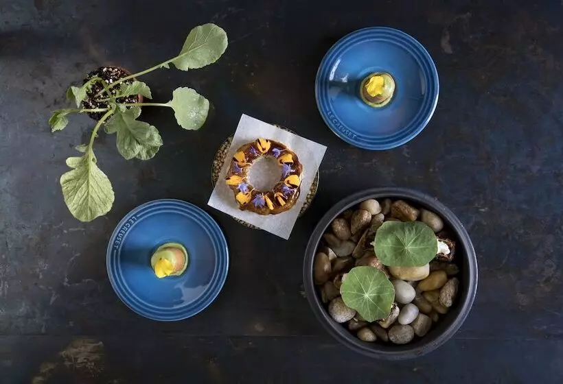 فندق Zero George